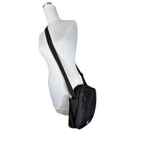 Pacsafe cross body bag Anti theft Blacl